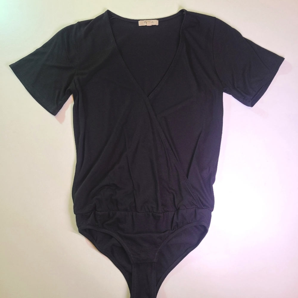 NWOT Madewell V-Neck Short Sleeve Bodysuit